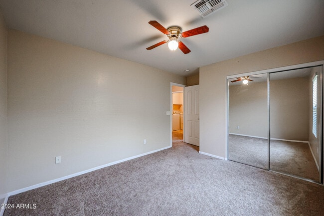 Building Photo - 2646 S Southwind Dr