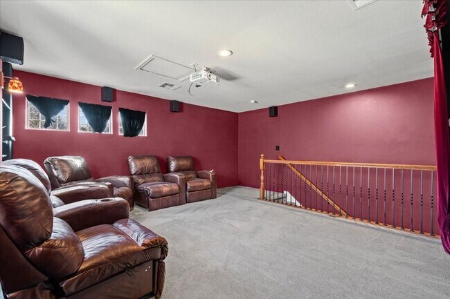 Building Photo - 15628 Interlachen Dr