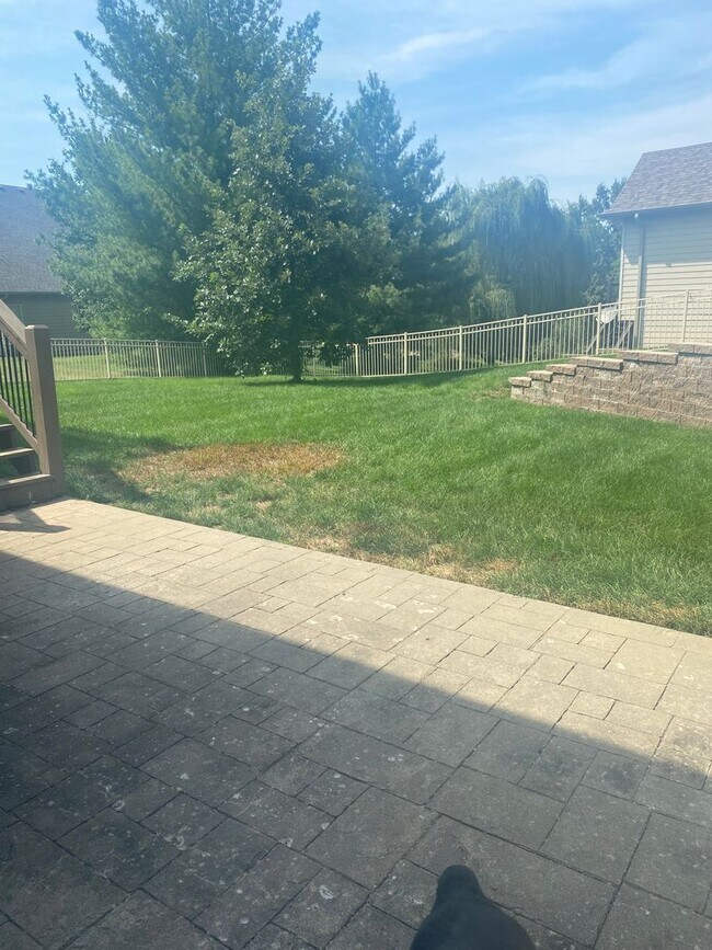 Building Photo - 4701 Thornbrook Ridge