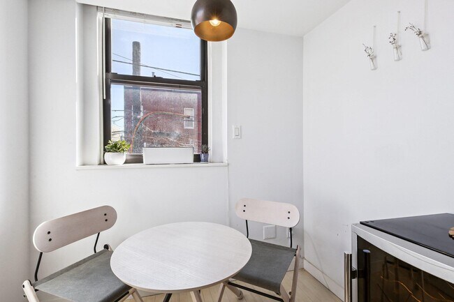 Building Photo - 464 Central Ave