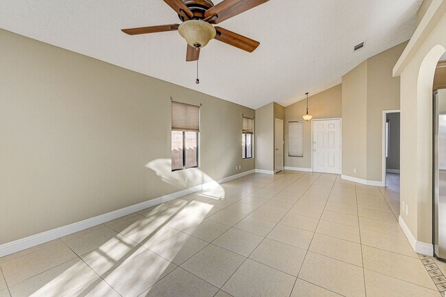 Building Photo - 3 bedroom single story in Henderson!