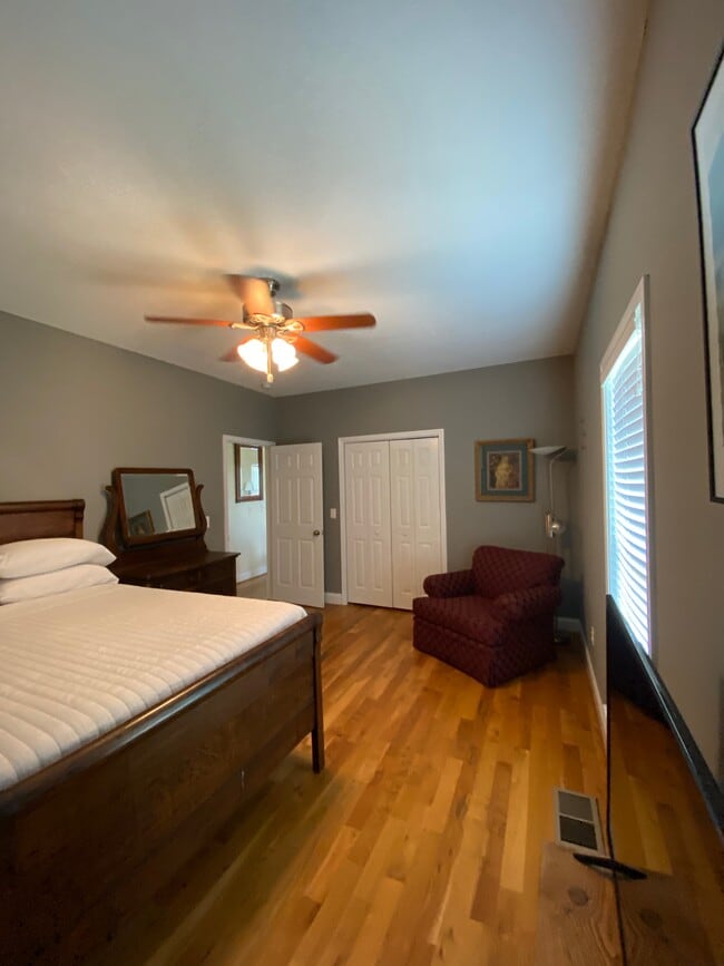 Building Photo - 149 Bowen Farm Rd