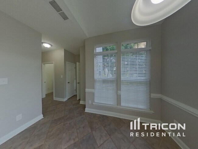 Building Photo - 3050 Wyntree Ct