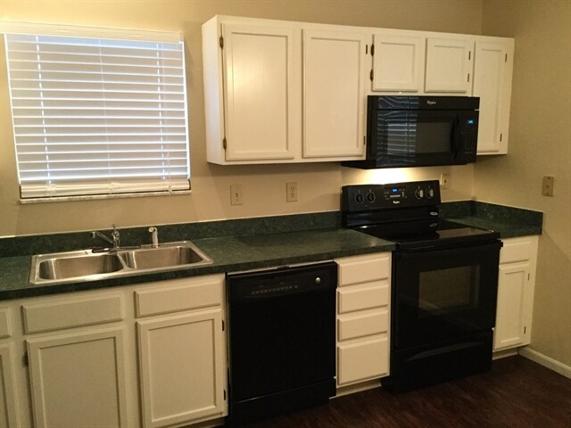 Building Photo - 3509 Steiner St