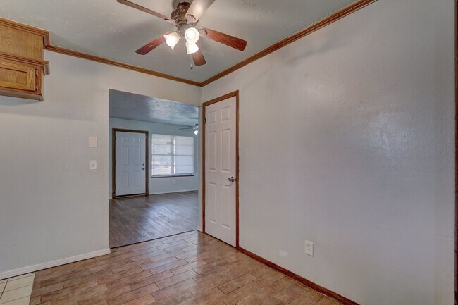 Building Photo - 3 Bed 2 Bath in Del City- Judy Dr is back!