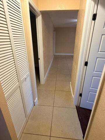 Building Photo - 740 Aspen Rd