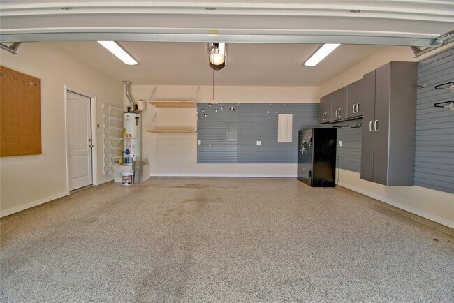 Building Photo - 1708 Stonehaven Ln