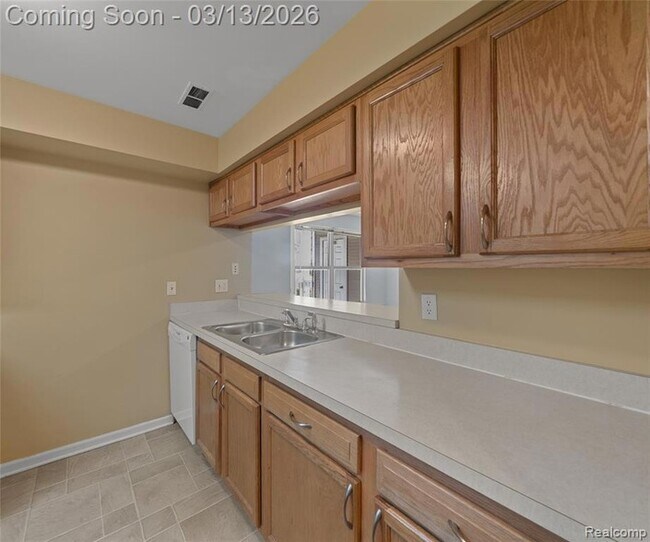 Building Photo - 101 Fieldcrest St