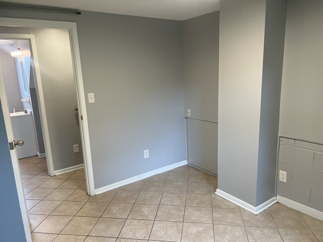 Building Photo - 3733 S Ohio Ave