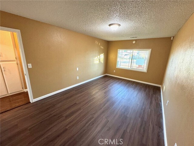 Building Photo - 18393 Catalpa St