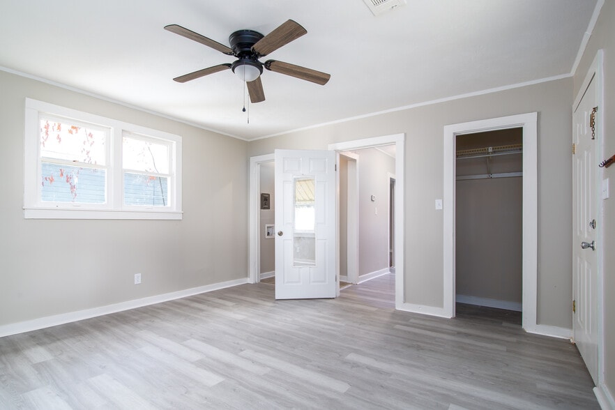 Building Photo - 503 Webster St