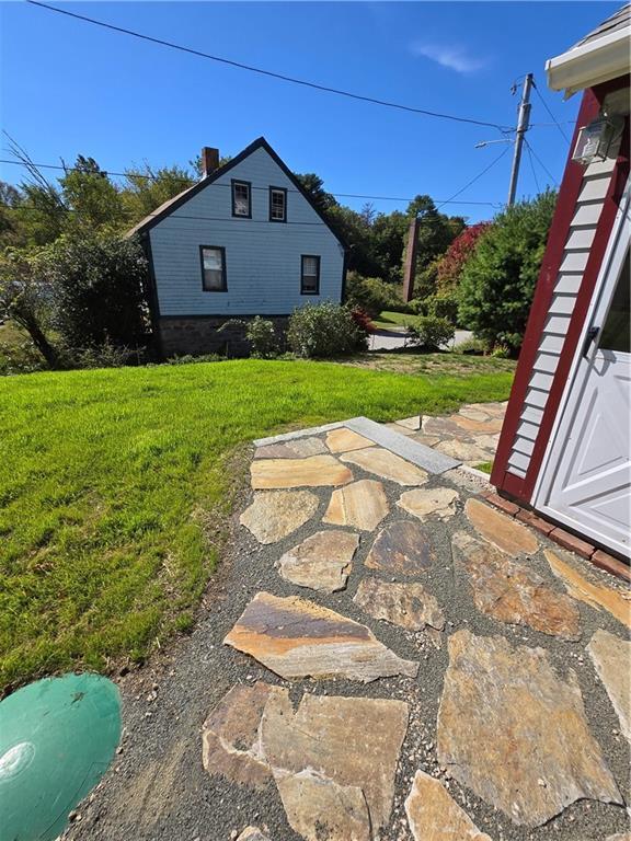 Building Photo - 12 Railroad St