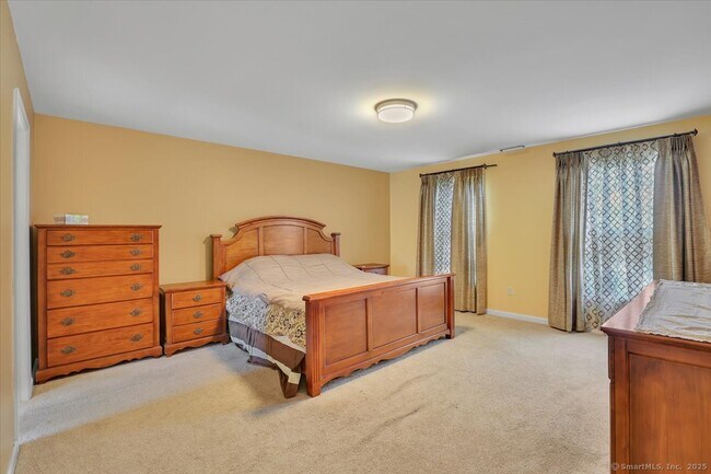 Building Photo - 188 Saddle Hill Dr