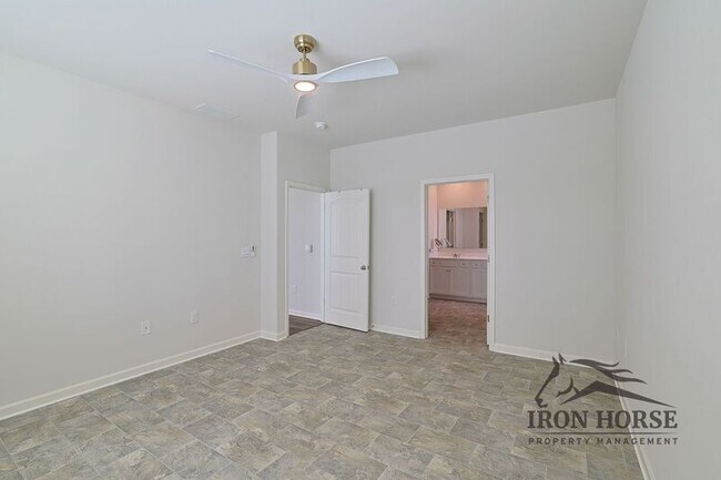 Building Photo - 835 Baker View Ln