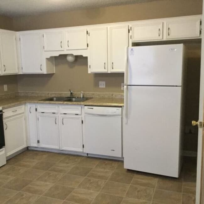 Building Photo - 3103 Courtney Ln