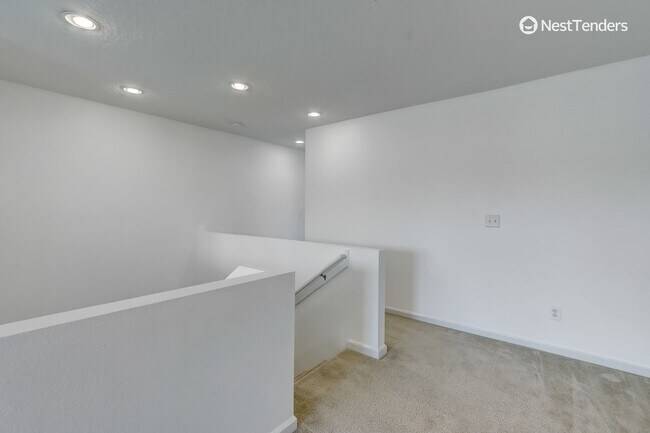 Building Photo - Five Bedrooms in Yulee's TCP!