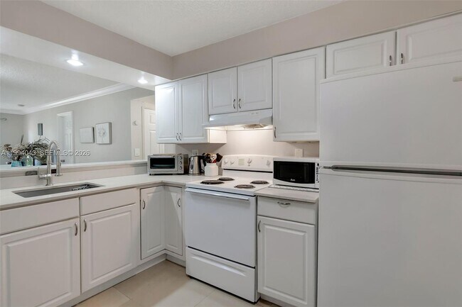 Building Photo - 1001 NW 45th St