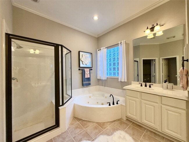 Building Photo - 24527 Bay Hill Blvd