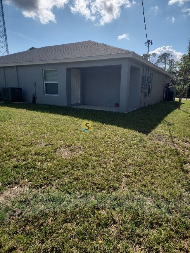 Building Photo - Newly Constructed 2 Bed/2 Bath Units