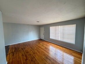 Building Photo - 32 Twining Dr