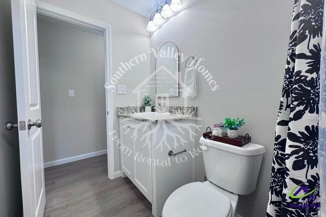 Building Photo - 308 Woodland Dr