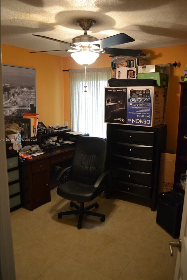 Building Photo - 9727 Hammocks Blvd