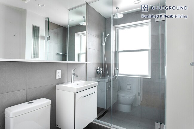 Building Photo - 123 Highland Ave