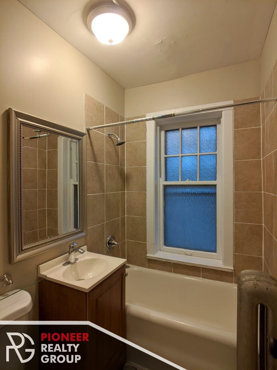 Building Photo - 4901 N Hoyne Ave