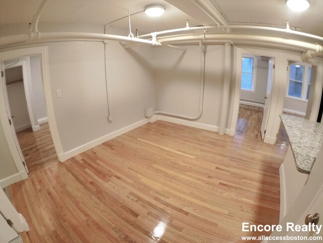 Building Photo - 1450 Commonwealth Ave