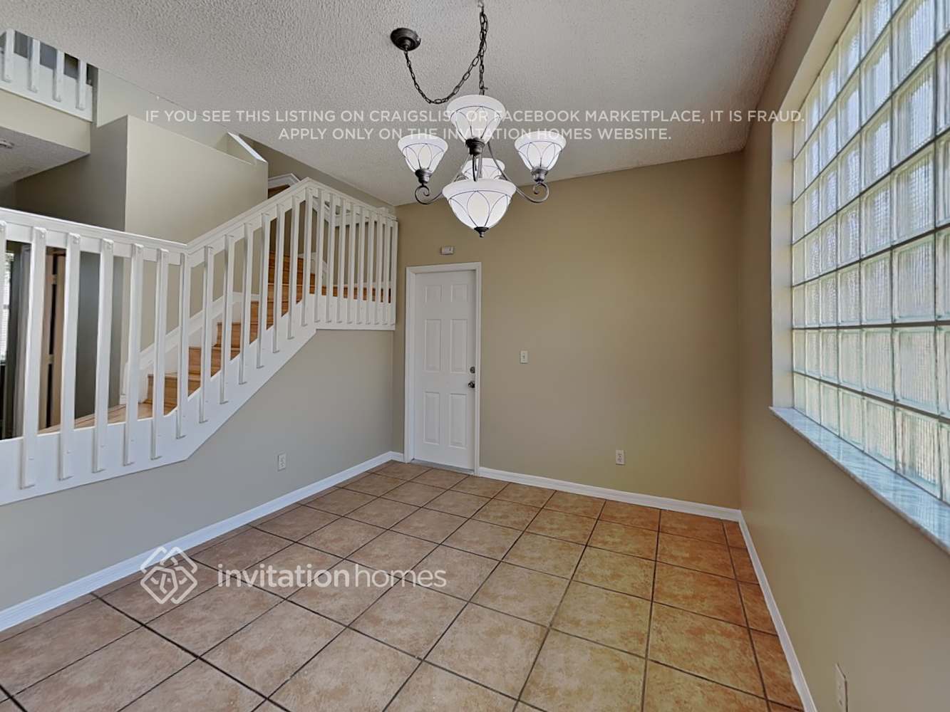 Building Photo - 10621 SW 14th Ct