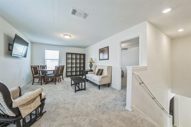 Building Photo - 1127 Aronia Ln