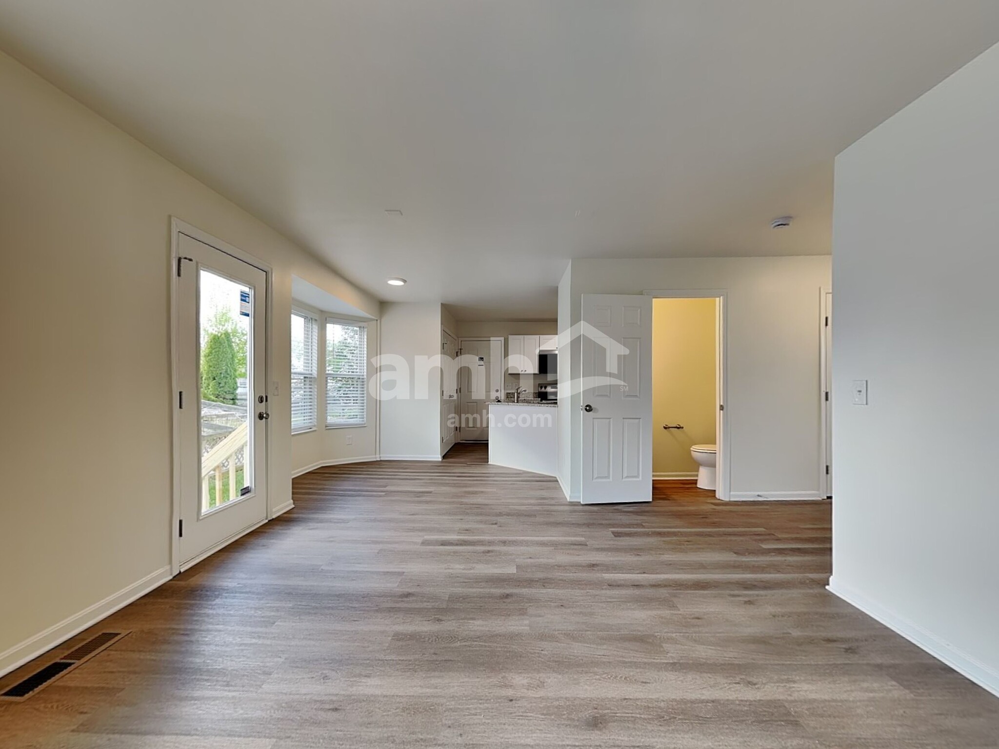 Building Photo - 6532 Kristine Dr