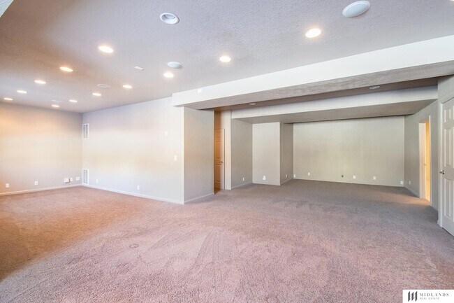 Building Photo - 4851 S 187th Ave