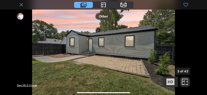 Building Photo - 459 Holly St