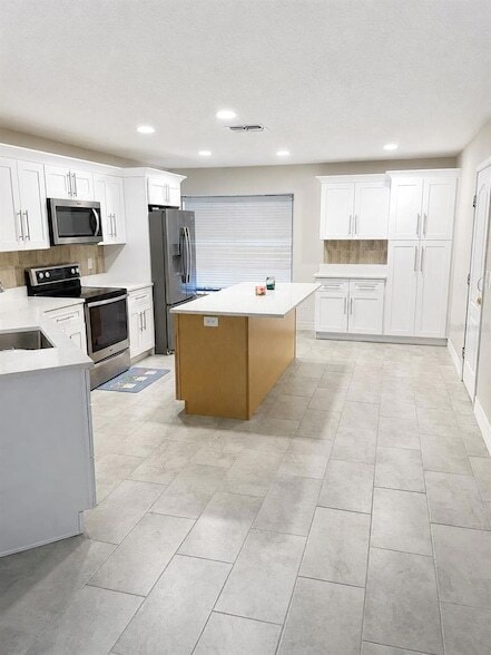 Building Photo - 10114 Allenwood Dr