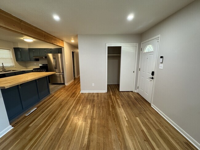 Building Photo - 918 Woodall Ln NW