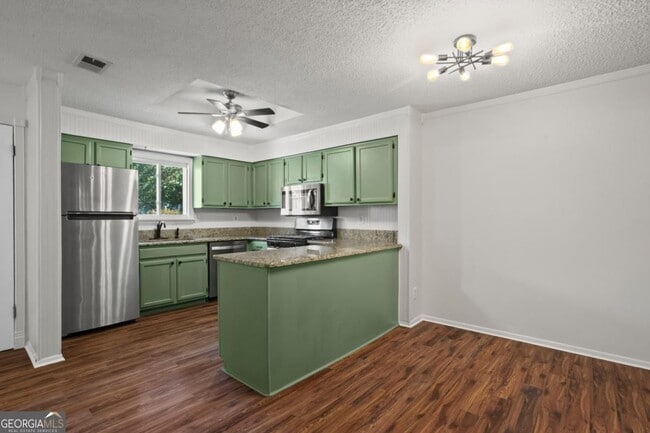 Building Photo - 36 Doranne Ct