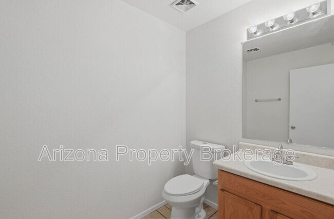 Building Photo - 3332 S Bowman Rd