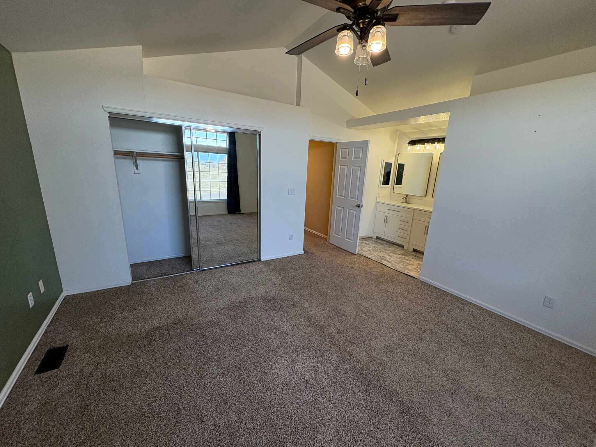 Building Photo - 3920 Anvil Dr