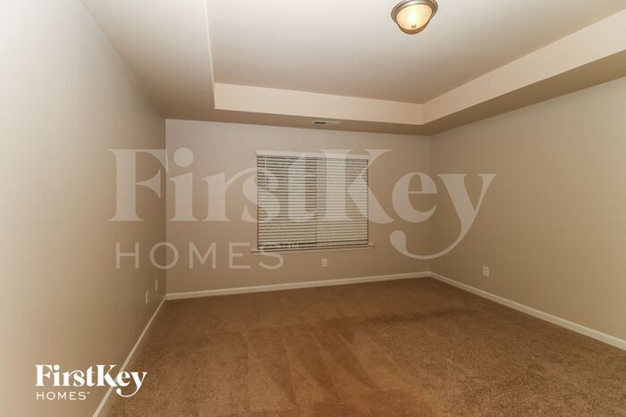 Building Photo - 205 Southwind Cir