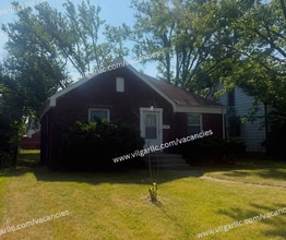 Building Photo - Newly Renovated 3- Bedrooms,  1-Bathroom Home