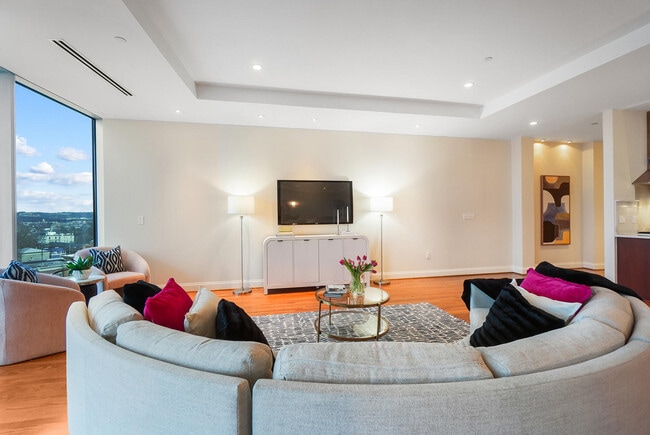 Building Photo - 1 Roebling Wy