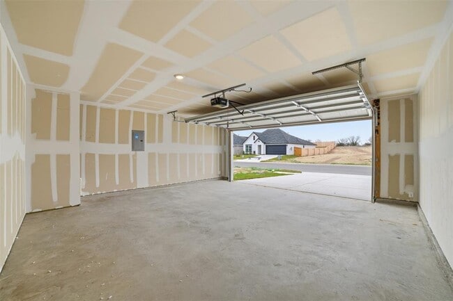 Building Photo - 132 LAS LOMAS Dr