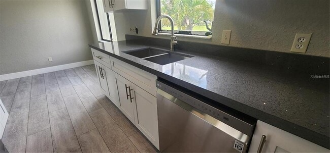 Building Photo - 541 E Virginia Ave