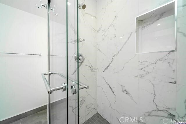 Building Photo - 8633 Bluffdale Dr