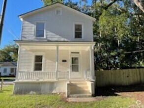 Building Photo - For Rent – Historic 3 Bed, 2 Bath Home Jus...