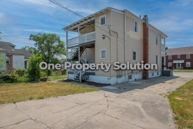 Building Photo - 2459 Jefferson St