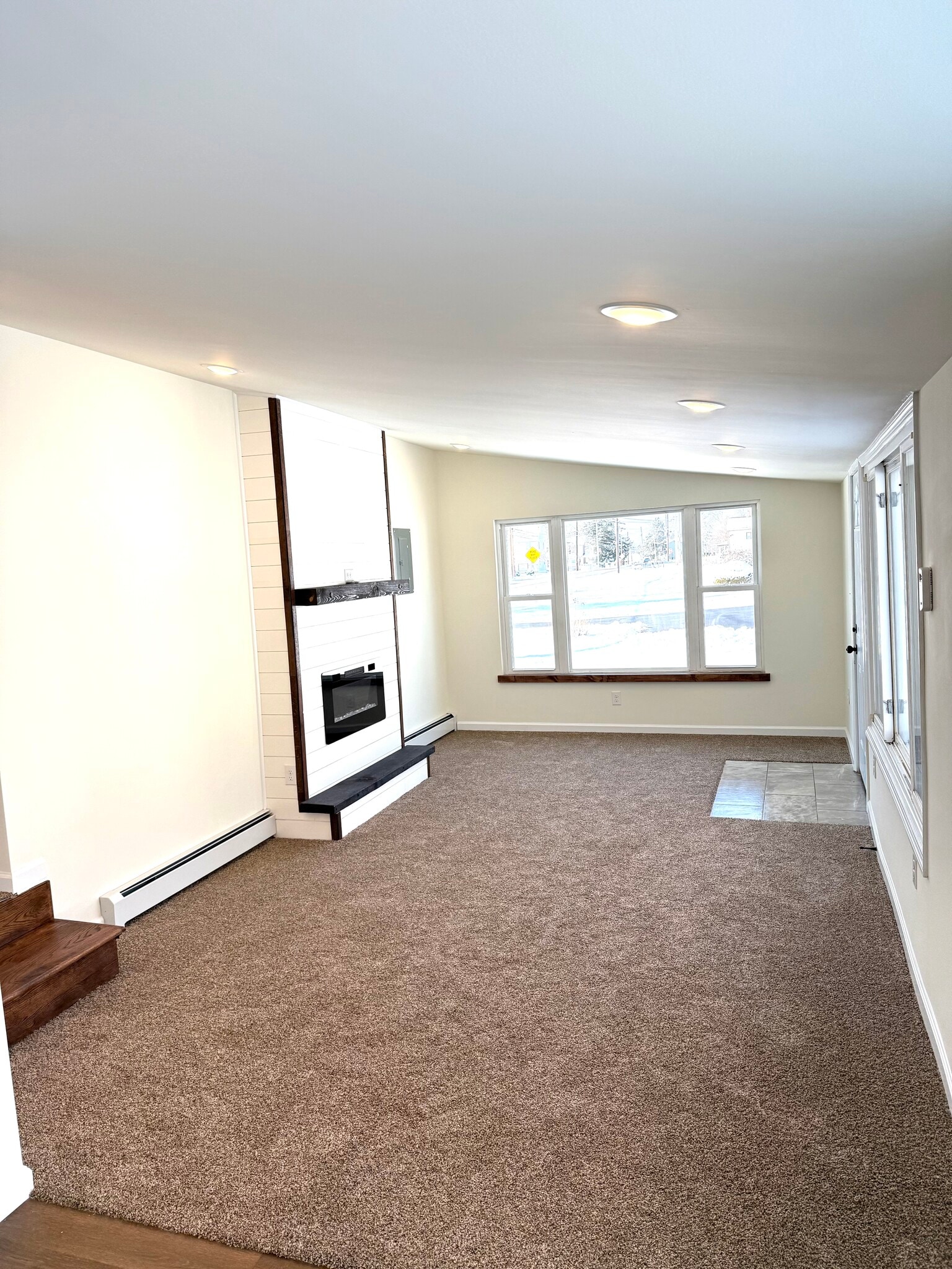 Building Photo - 1235 Bloom Rd