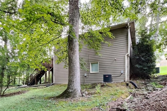 Building Photo - 1675 Cedar Grove Dr