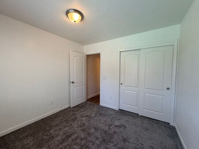 Building Photo - 1311 St Francis Dr